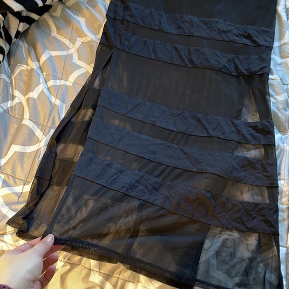 Torrid Black Mesh Insert Side Slit Ponte Maxi Skirt Women's Size 0X - Picture 7 of 7
